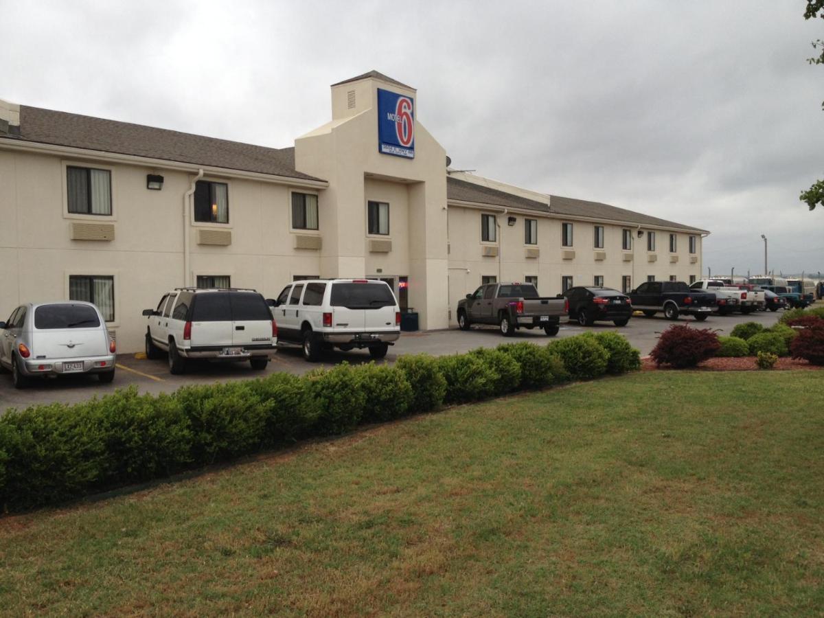 Hotel 6 Elk City, Ok